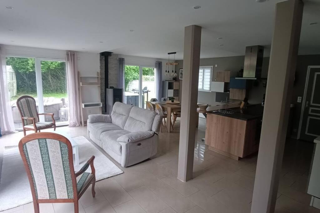 Grande Maison Entiere De 120M2 Epron Esterno foto
